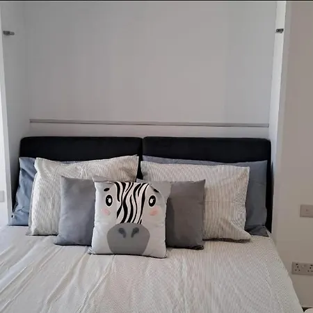 Beautiful In - E1 Gibraltar